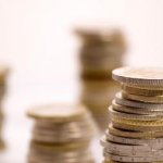 Artigo de Opinião  Fiadores: Pense bem, muito bem