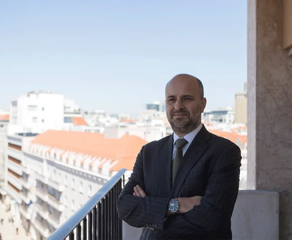 Sector automóvel acelera crédito ao consumo para máximos pré-pandemia